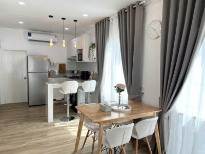 12R0347 ให้เช่าบ้านแฝดสองชั้น 2ห้องนอน 3ห้องน้ำ ราคา 43,000/เดือน โซนถลาง