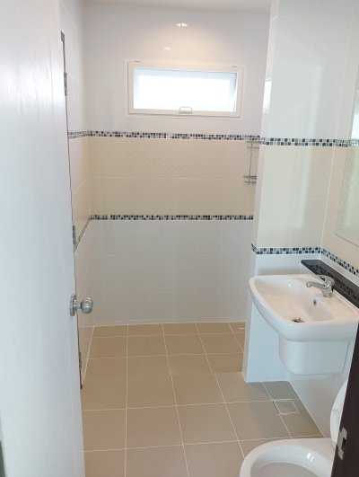 12R0350 This house for rent 3bedrooms 2bathrooms 35,000/month at thalang