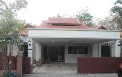 12R0358 House with common pool for rent 3bedrooms 2bathrooms 19,000/month at thalang