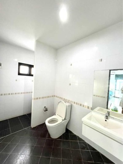 12R0361 This house for rent 3bedrooms 3bathrooms 38,000/month at thalang