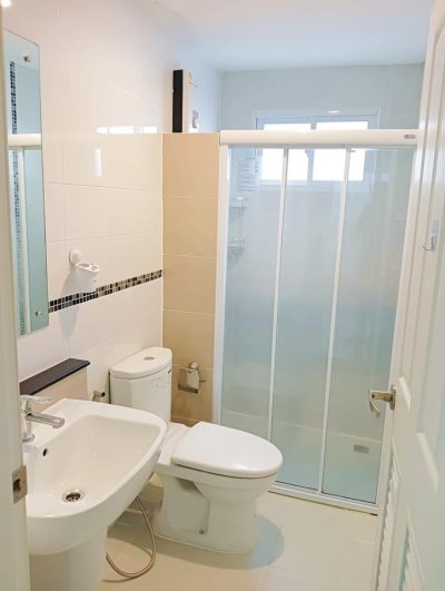 12R0370 ให้เช่าบ้านเดี่ยวสองชั้น 3ห้องนอน 2ห้องน้ำ ราคา 40,000/เดือน โซนถลาง