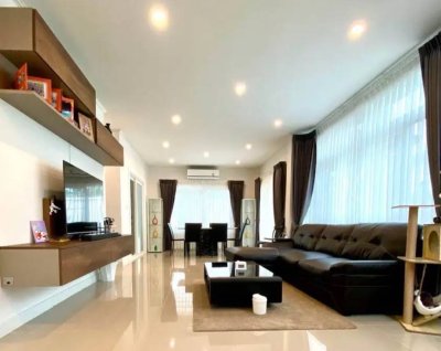 12R0377 ให้เช่าบ้านเดี่ยวสองชั้น 5ห้องนอน 4ห้องน้ำ ราคา 75,000/เดือน โซนถลาง