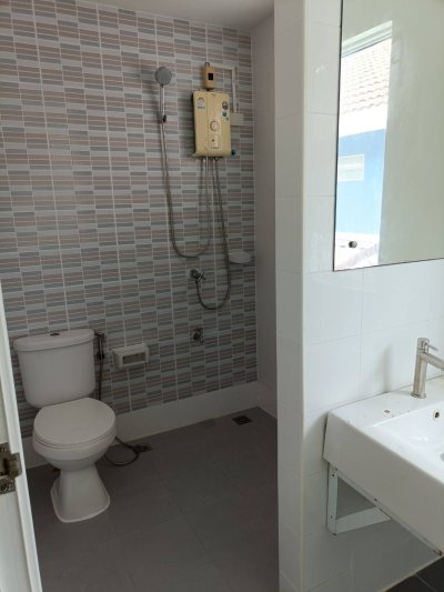 12R0378 ให้เช่าบ้านแฝดสองชั้น 3ห้องนอน 2ห้องน้ำ ราคา 18,000/เดือน โซนถลาง