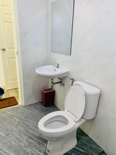 12R0381 ให้เช่าบ้านแฝดสองชั้น 3 ห้องนอน 3 ห้องน้ำ ราคา 40,000/เดือน โซนถลาง