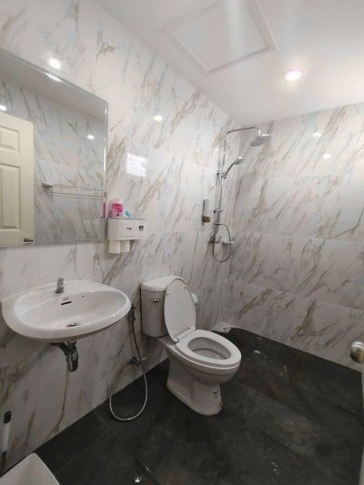 12R0386 ให้เช่าบ้านแฝดสองชั้น 2ห้องนอน 3ห้องน้ำ ราคา 35,000/เดือน โซนถลาง