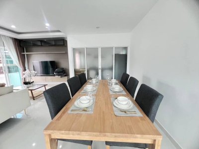 12R0389 ให้เช่า pool villa 3ห้องนอน 2ห้องน้ำ ราคา 80,000/เดือน โซนถลาง