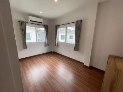 12R0390 This house for rent 3 bedroom 2 bathroom 60,000/month at thalang