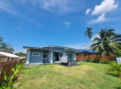 12R0391 House with jacuzzi 3 bedroom 3 bathroom 100,000/month at thalang