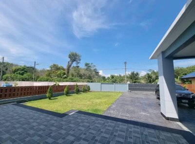 12R0391 House with jacuzzi 3 bedroom 3 bathroom 100,000/month at thalang