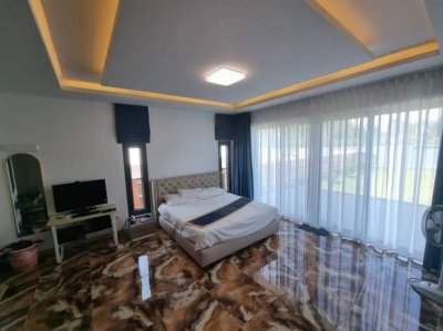 12R0391 House with jacuzzi 3 bedroom 3 bathroom 100,000/month at thalang