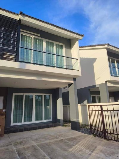 12R0397 ให้เช่าบ้านแฝดสองชั้น 3ห้องนอน 2ห้องน้ำ ราคา 40,000/เดือน โซนถลาง