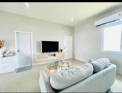 12R0400 ให้เช่าบ้านแฝดสองชั้น 2 ห้องนอน 1 ห้องน้ำ ราคา 25,000/เดือน โซนถลาง