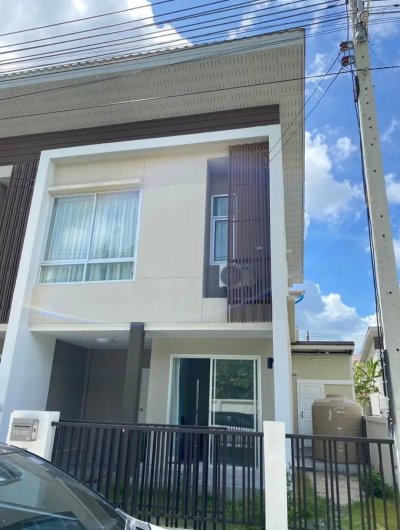 12R0403 ให้เช่าบ้านแฝดสองชั้น 3 ห้องนอน 2 ห้องน้ำ ราคา 16,000/เดือน โซนถลาง