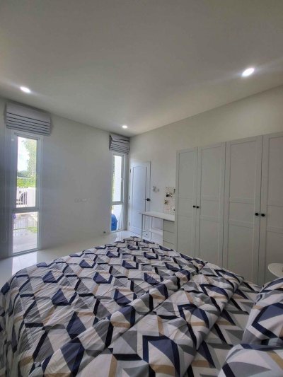 12R0404 ให้เช่าบ้านแฝดสองชั้น 2 ห้องนอน 2 ห้องน้ำ ราคา 43,000/เดือน โซนถลาง