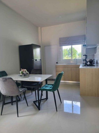 12R0404 ให้เช่าบ้านแฝดสองชั้น 2 ห้องนอน 2 ห้องน้ำ ราคา 43,000/เดือน โซนถลาง