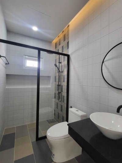 12R0404 ให้เช่าบ้านแฝดสองชั้น 2 ห้องนอน 2 ห้องน้ำ ราคา 43,000/เดือน โซนถลาง