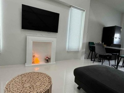 12R0404 ให้เช่าบ้านแฝดสองชั้น 2 ห้องนอน 2 ห้องน้ำ ราคา 43,000/เดือน โซนถลาง