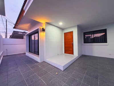 12R0405 This house for rent 4 bedroom 2 bathroom 70,000/month at thalang