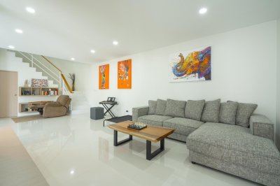 12R0411 ให้เช่า pool villa 3 ห้องนอน 2 ห้องน้ำ ราคา 145,000เดือน โซนถลาง
