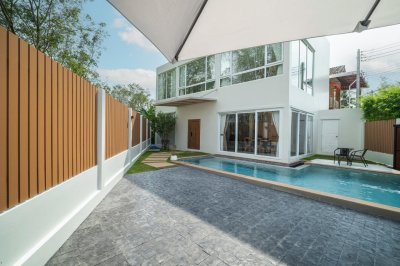 12R0411 ให้เช่า pool villa 3 ห้องนอน 2 ห้องน้ำ ราคา 145,000เดือน โซนถลาง