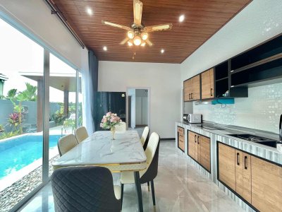 12R0428 Pool villa for rent 3 bedroom 4 bathroom 100,000/month at thalang