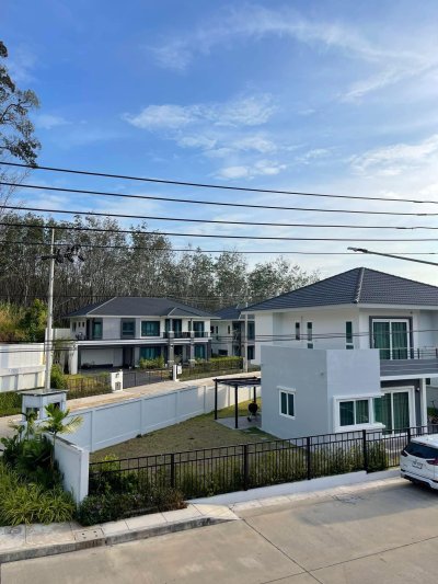 12R0438 ให้เช่าบ้านเดี่ยวสองชั้น 3 ห้องนอน 2 ห้องน้ำ ราคา 65,000/เดือน โซนถลาง