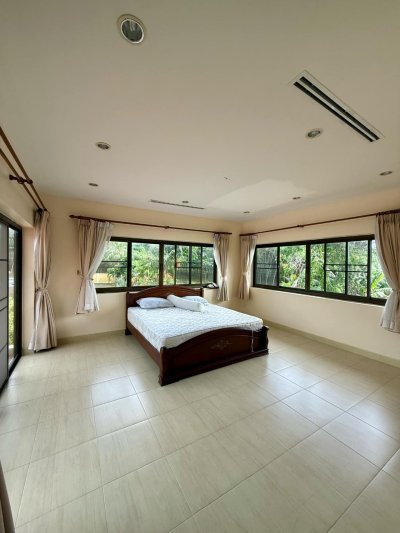 12R0441 พูลวิลล่าให้เช่า 4 ห้องนอน 3 ห้องน้ำ ราคา 120,000/เดือน โซนถลาง