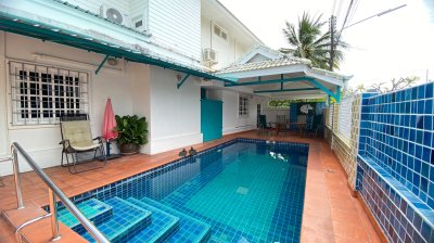 12R0442 พูลวิลล่าให้เช่า 4 ห้องนอน 3 ห้องน้ำ ราคา 80,000/เดือน โซนถลาง