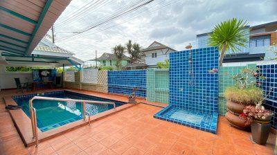 12R0442 พูลวิลล่าให้เช่า 4 ห้องนอน 3 ห้องน้ำ ราคา 80,000/เดือน โซนถลาง