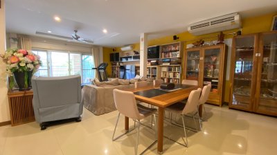 12R0442 พูลวิลล่าให้เช่า 4 ห้องนอน 3 ห้องน้ำ ราคา 80,000/เดือน โซนถลาง