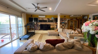 12R0442 พูลวิลล่าให้เช่า 4 ห้องนอน 3 ห้องน้ำ ราคา 80,000/เดือน โซนถลาง