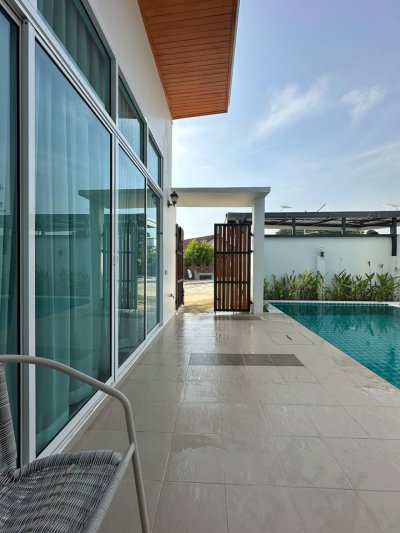 12R0443 ให้เช่า pool villa 2 ห้องนอน 2 ห้องน้ำ ราคา 50,000/เดือน โซนถลาง