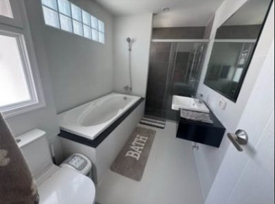 12R0445 ให้เช่าบ้านเดี่ยวชั้นเดียว 4 ห้องนอน 3 ห้องน้ำ ราคา 78,000/เดือน โซนถลาง