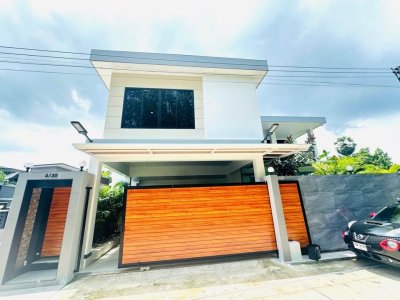 12R0470 ให้เช่า pool villa 4 ห้องนอน 5 ห้องน้ำ ราคา 65,000/เดือน โซนถลาง