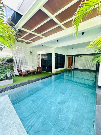 12R0470 ให้เช่า pool villa 4 ห้องนอน 5 ห้องน้ำ ราคา 65,000/เดือน โซนถลาง