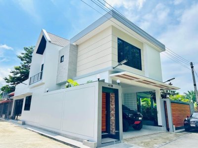 12R0470 ให้เช่า pool villa 4 ห้องนอน 5 ห้องน้ำ ราคา 65,000/เดือน โซนถลาง