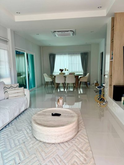 12R0471 Pool villa for rent 4 bedroom 3 bathroom 100,000/month at thalang