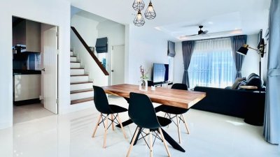 12R0475 ให้เช่าบ้านเดี่ยวสองชั้น 3 ห้องนอน 3 ห้องน้ำ ราคา 79,999/เดือน โซนถลาง