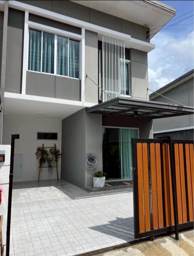 12R0476 This house for rent 3 bedroom 2 bathroom 35,000/month at thalang