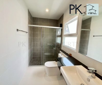 12R0489 This house for rent 4 bedroom 3 bathroom 75,000/month at thalang
