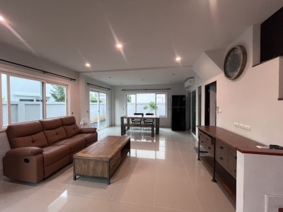 12R0494 This house for rent 3 bedroom 2 bathroom 40,000/month at thalang