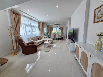 12R0496 This house for rent 3 bedroom 3 bathroom 80,000/month at thalang