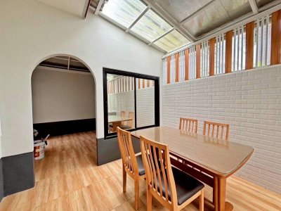 12R0511 ให้เช่าบ้านแฝดสองชั้น 2 ห้องนอน 2 ห้องน้ำ ราคา 35,000/เดือน โซนถลาง 12R0511 ให้เช่าบ้านแฝดสองชั้น 2 ห้องนอน 2 ห้องน้ำ ราคา 35,000/เดือน โซนถลาง