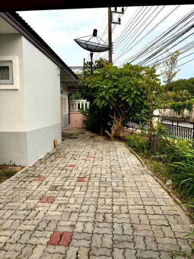 12R0511 This house for rent 2 bedroom 2 bathroom 35,000/month at thalang