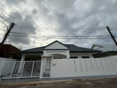 12R0515 This house for rent 3 bedroom 2 bathroom 45,000/month at thalang