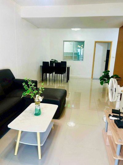 12R0521 ให้เช่าบ้านแฝดสองชั้น 3 ห้องนอน 2 ห้องน้ำ ราคา 25,000/เดือน โซนถลาง