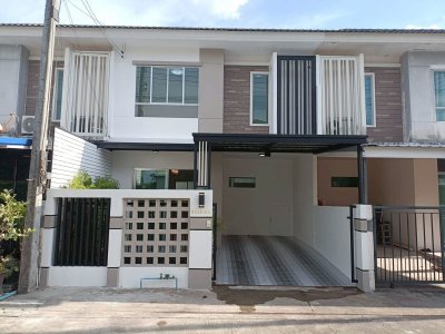 12R0521 ให้เช่าบ้านแฝดสองชั้น 3 ห้องนอน 2 ห้องน้ำ ราคา 25,000/เดือน โซนถลาง