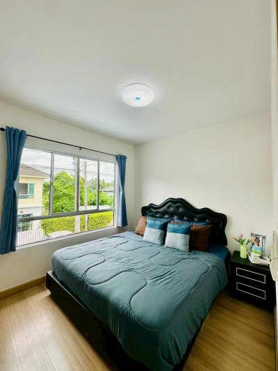 12R0521 ให้เช่าบ้านแฝดสองชั้น 3 ห้องนอน 2 ห้องน้ำ ราคา 25,000/เดือน โซนถลาง