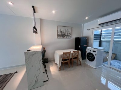 12R0526 ให้เช่าบ้านแฝดสองชั้น 3 ห้องนอน 3 ห้องน้ำ ราคา 40,000/เดือน โซนถลาง