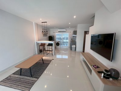 12R0526 ให้เช่าบ้านแฝดสองชั้น 3 ห้องนอน 3 ห้องน้ำ ราคา 40,000/เดือน โซนถลาง